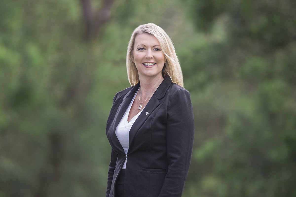 Sandi Van Tonder